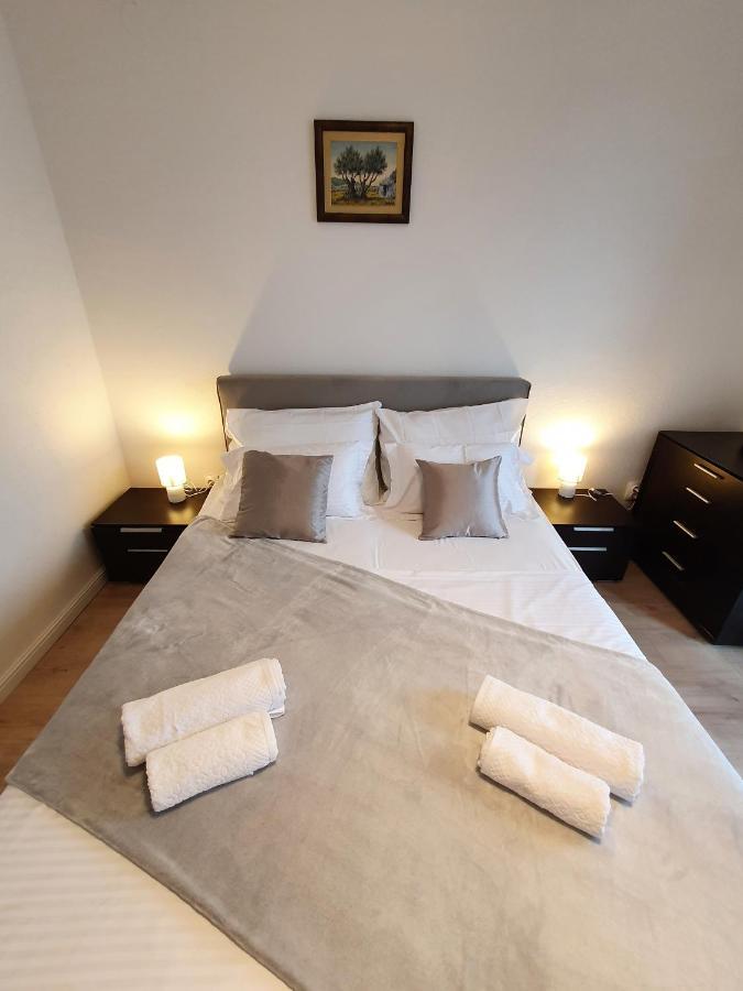 Apartment Zadoda Omis Ngoại thất bức ảnh